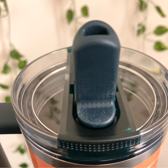 Stanley x Always with Honour 30 oz. Pro tour flip straw tumbler - Picture 3 of 5